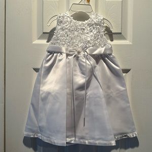 NEW gown w/delicate accents- christening/wedding-smoke free home